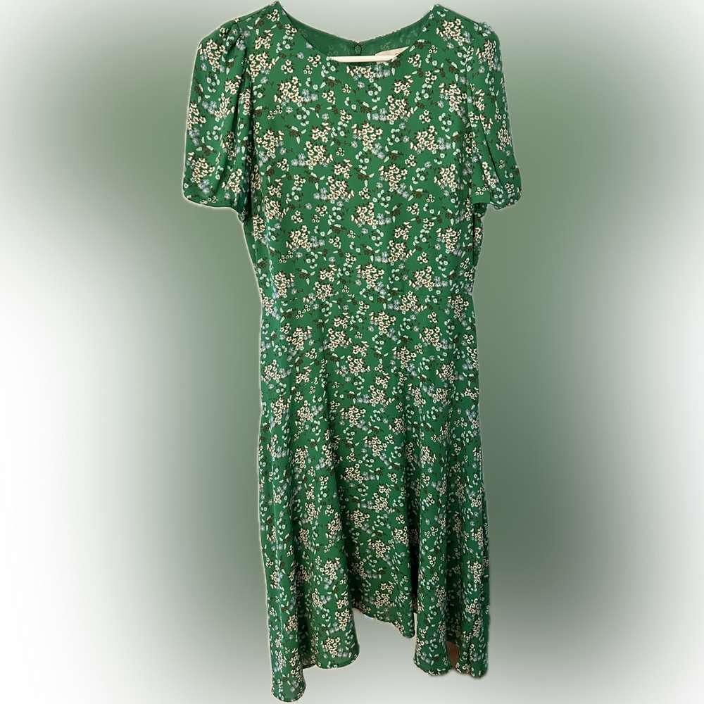 Green floral flowy dress with puff sleeves